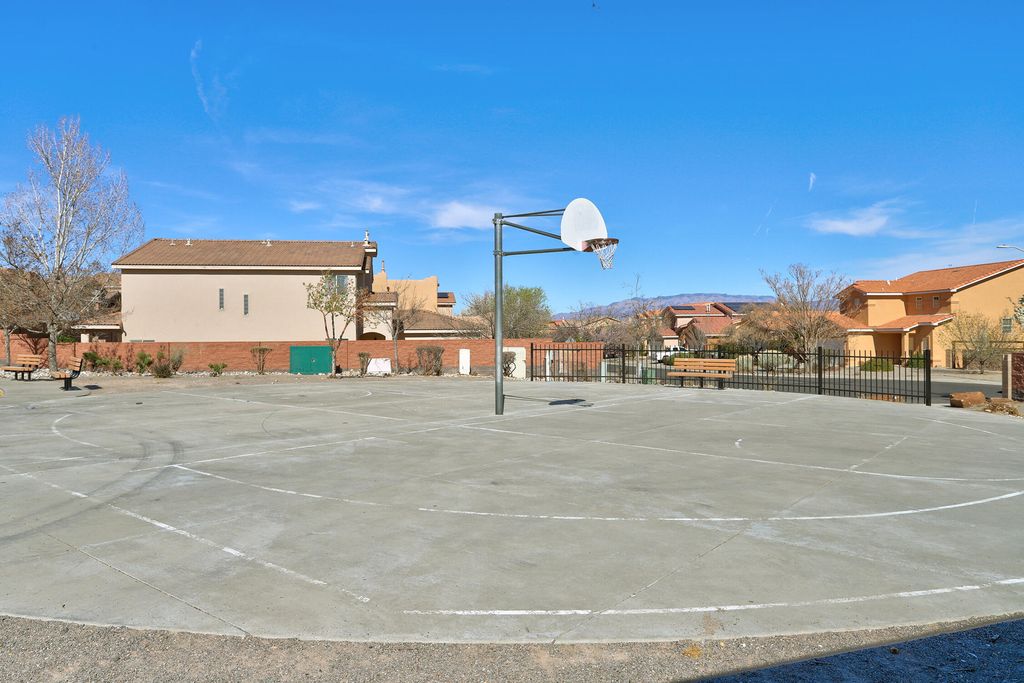 Image 39 of property listing at 9419 Ashfall Place NW, Albuquerque, NM 87120