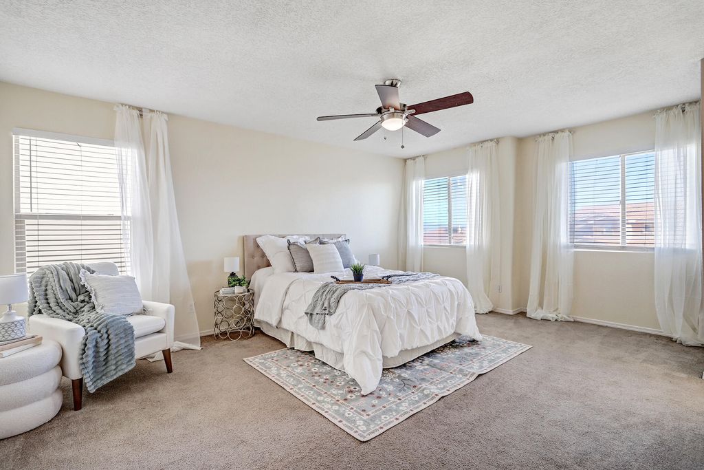 Image 5 of property listing at 9419 Ashfall Place NW, Albuquerque, NM 87120