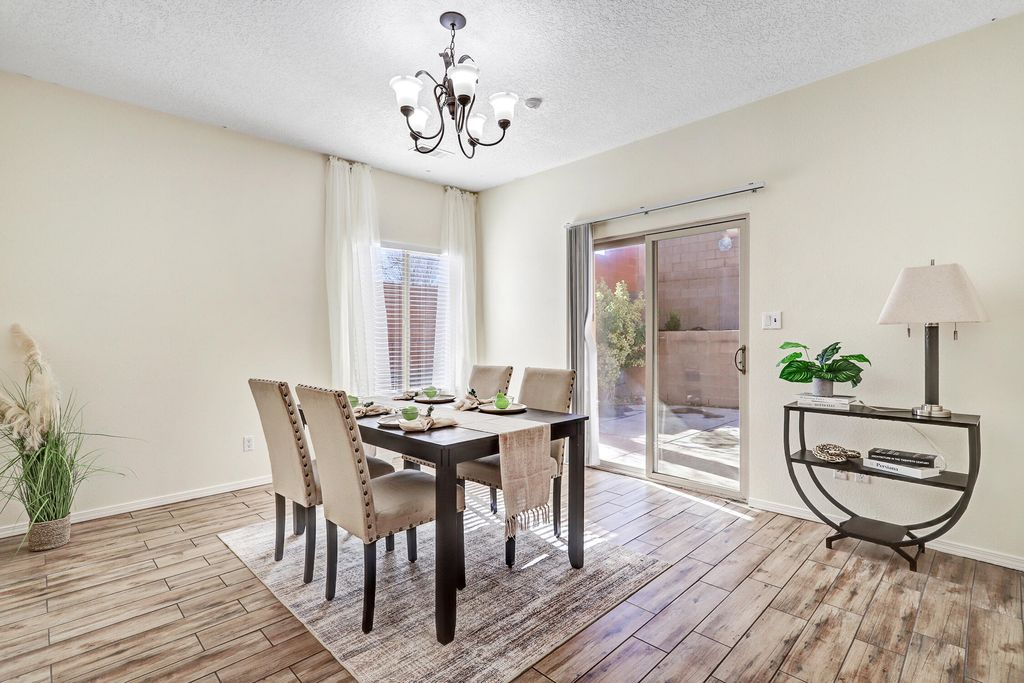 Image 9 of property listing at 9419 Ashfall Place NW, Albuquerque, NM 87120