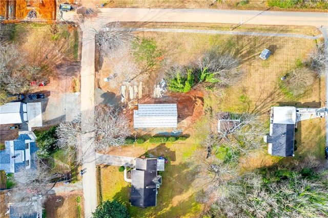 606 W Lee Street, Mebane, NC 27302