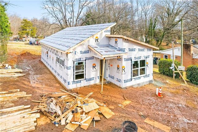 606 W Lee Street, Mebane, NC 27302