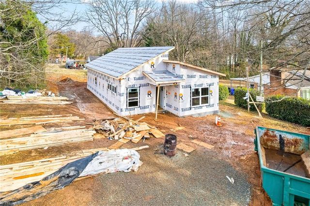 606 W Lee Street, Mebane, NC 27302