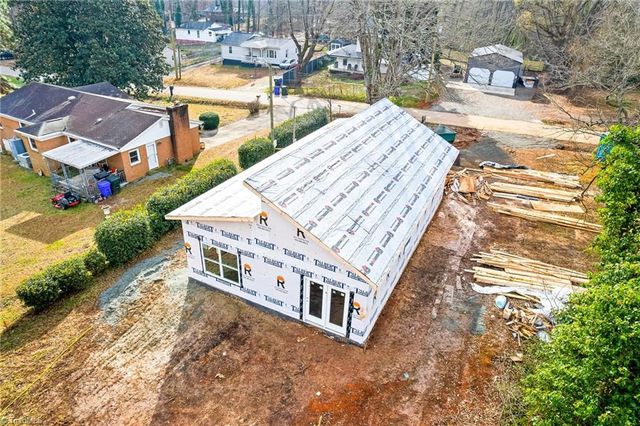 606 W Lee Street, Mebane, NC 27302