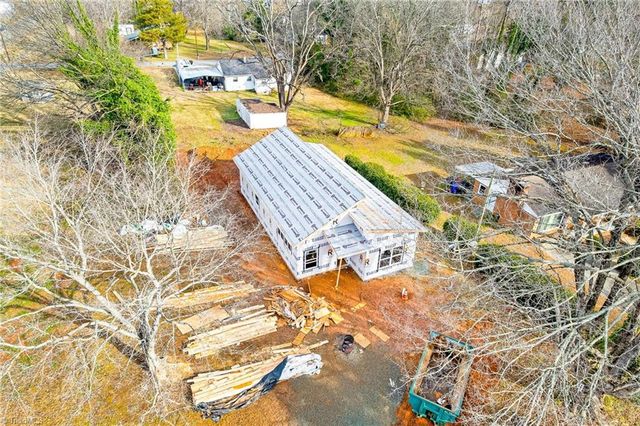 606 W Lee Street, Mebane, NC 27302