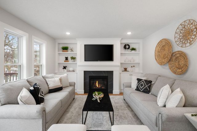 4205 W 42nd Street, Edina, MN 55416