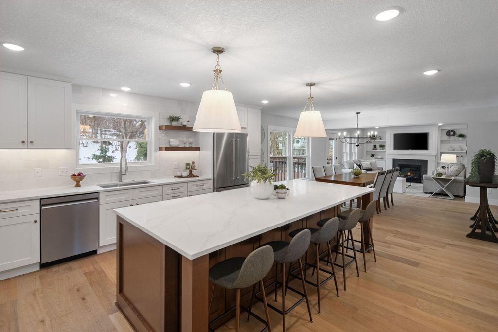 4205 W 42nd Street, Edina, MN 55416