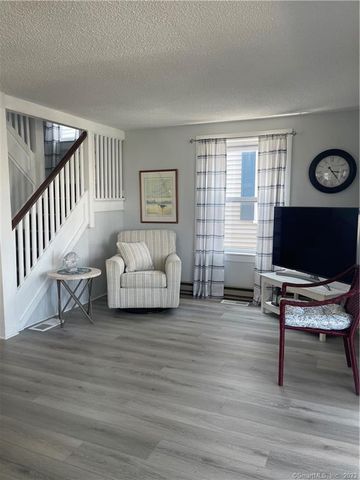 31 Lawrence Avenue, Milford, CT 06460
