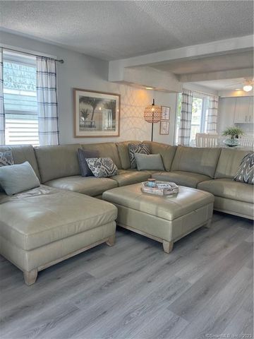 31 Lawrence Avenue, Milford, CT 06460