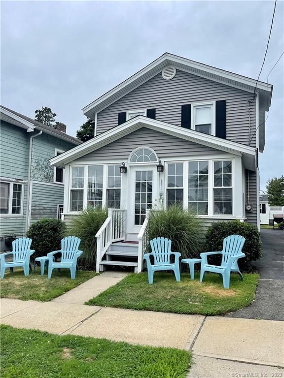 31 Lawrence Avenue, Milford, CT 06460