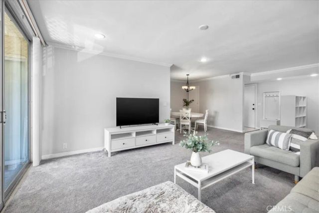 289 S Barrington Avenue A203, Los Angeles, CA 90049