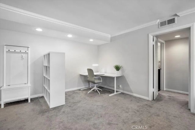 289 S Barrington Avenue A203, Los Angeles, CA 90049