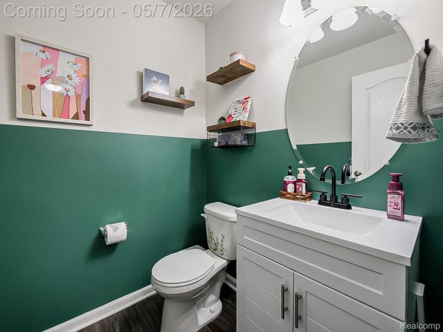 8640 Quincy Drive, Westland, MI 48185