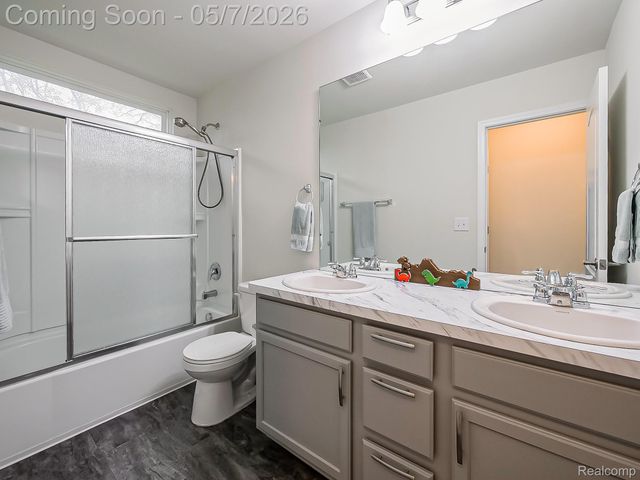 8640 Quincy Drive, Westland, MI 48185