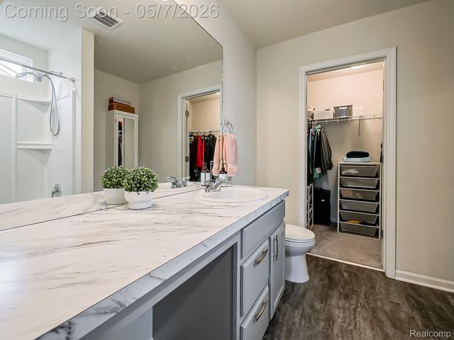 8640 Quincy Drive, Westland, MI 48185