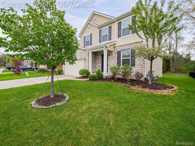 8640 Quincy Drive, Westland, MI 48185
