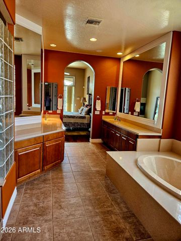 1801 W LYNX Way, Chandler, AZ 85248