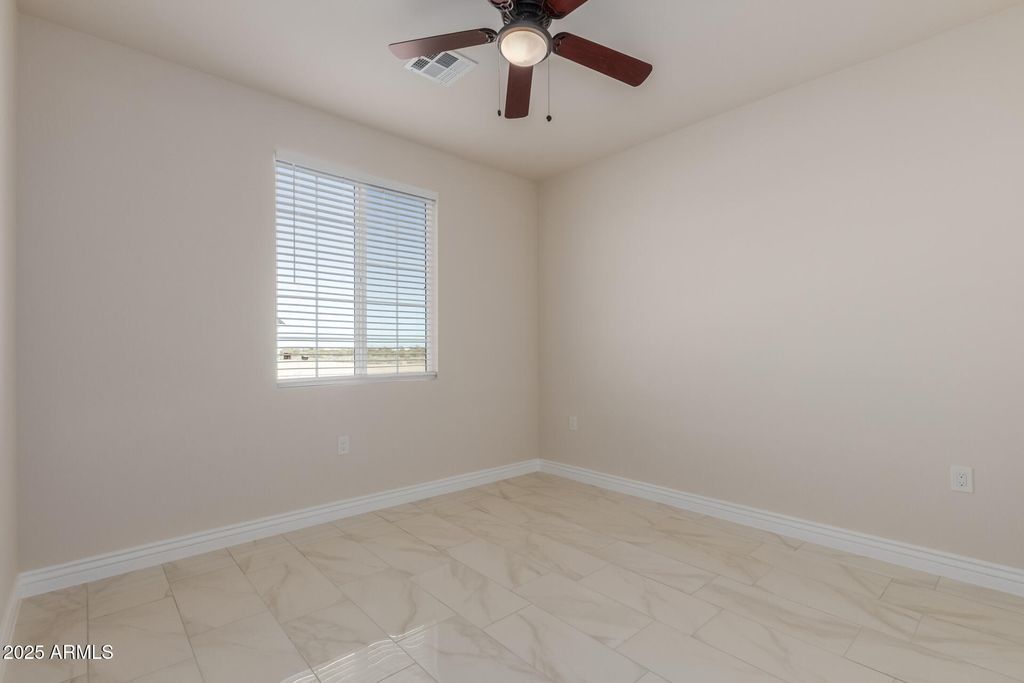 Image 20 of property listing at 5415 S 360TH Avenue, Tonopah, AZ 85354