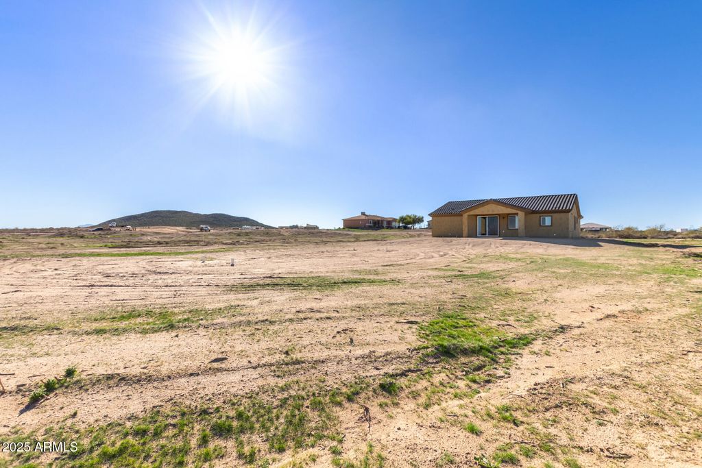 Image 33 of property listing at 5415 S 360TH Avenue, Tonopah, AZ 85354