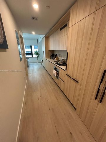 225 N MIAMI 2706, Miami, FL 33128