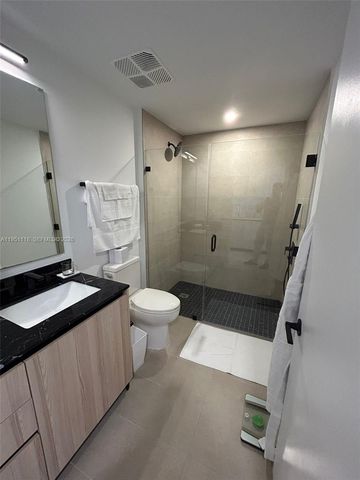 225 N MIAMI 2706, Miami, FL 33128