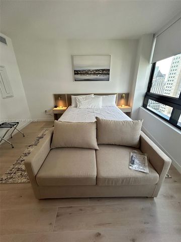 225 N MIAMI 2706, Miami, FL 33128