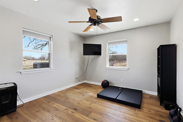 397 Rs County Road 4452, Point, TX 75472