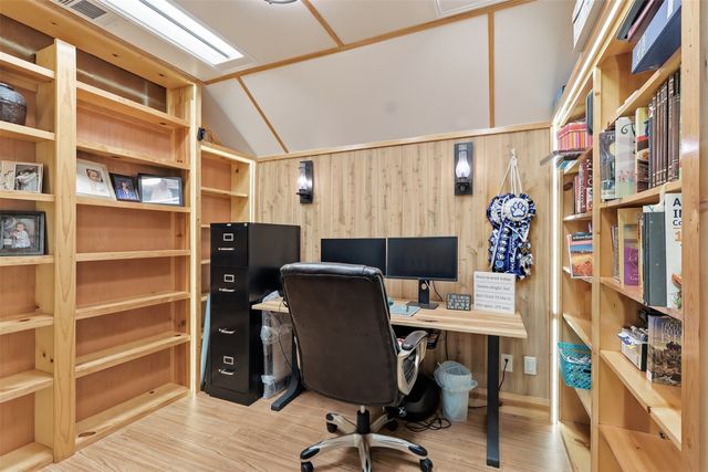 397 Rs County Road 4452, Point, TX 75472