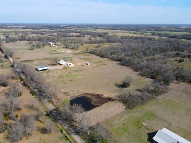 397 Rs County Road 4452, Point, TX 75472