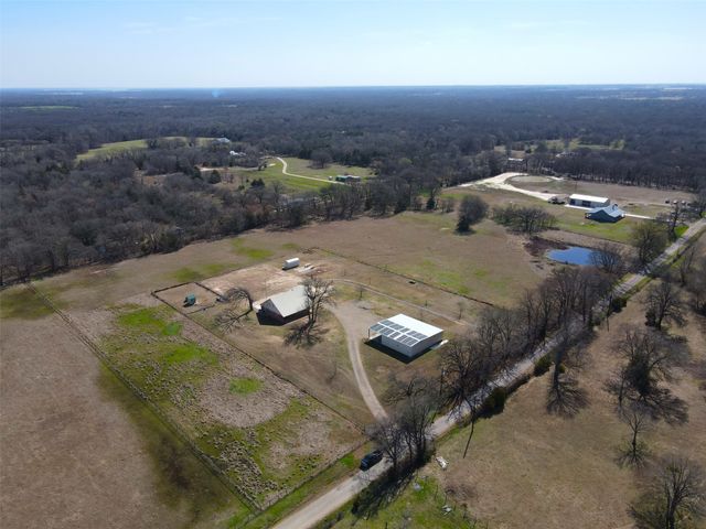 397 Rs County Road 4452, Point, TX 75472