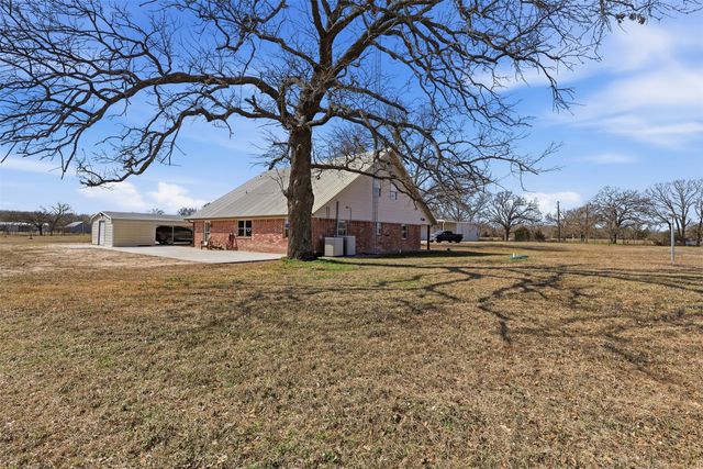 397 Rs County Road 4452, Point, TX 75472