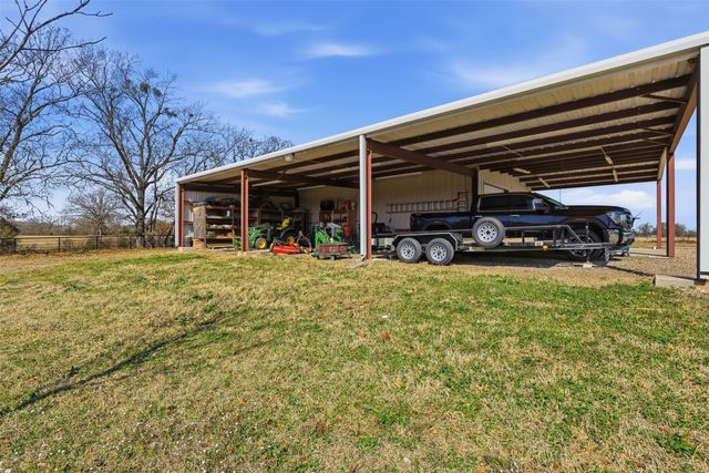 397 Rs County Road 4452, Point, TX 75472