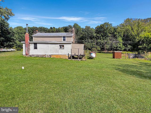 3607 CHESTNUT HILL RD, Harpers Ferry, WV 25425