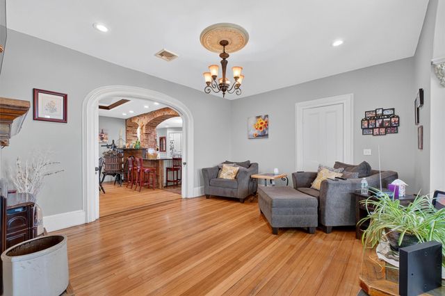 38 Clarkes Lane, Milton, NY 12547