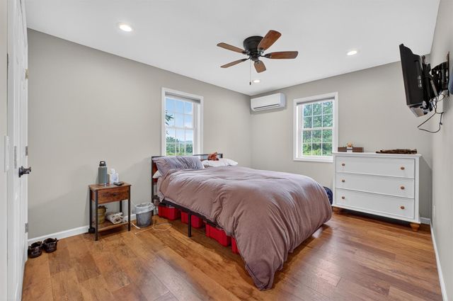 38 Clarkes Lane, Milton, NY 12547