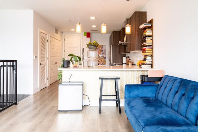 2213 Poquito ST 109, Austin, TX 78722