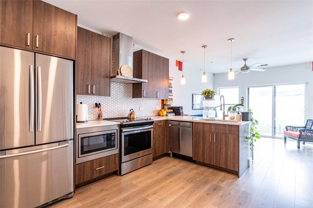 2213 Poquito ST 109, Austin, TX 78722