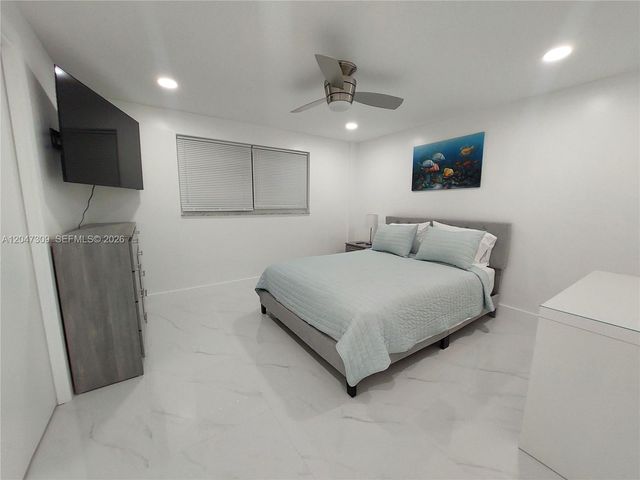 400 Golden Isles Drive 47, Hallandale Beach, FL 33009