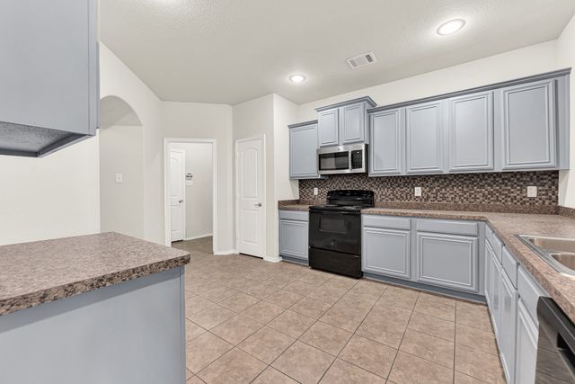 144 Meadow Crest Drive, Princeton, TX 75407