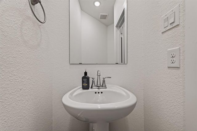 7803 Swooping Swallow Lane, Katy, TX 77493