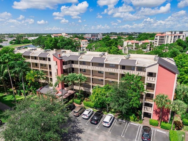 2236 N Cypress Bend Drive, Pompano Beach, FL 33069