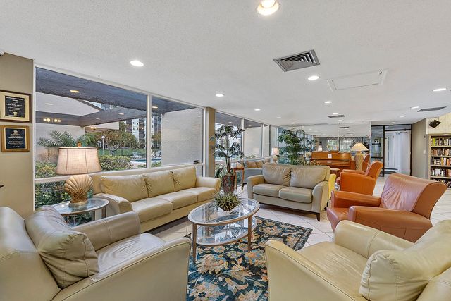 2236 N Cypress Bend Drive, Pompano Beach, FL 33069