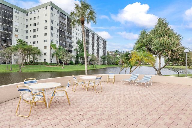 2236 N Cypress Bend Drive, Pompano Beach, FL 33069