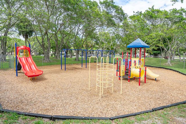 2236 N Cypress Bend Drive, Pompano Beach, FL 33069