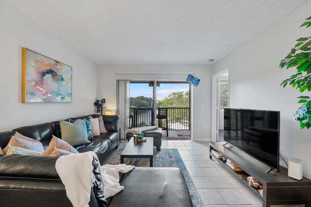 2236 N Cypress Bend Drive, Pompano Beach, FL 33069