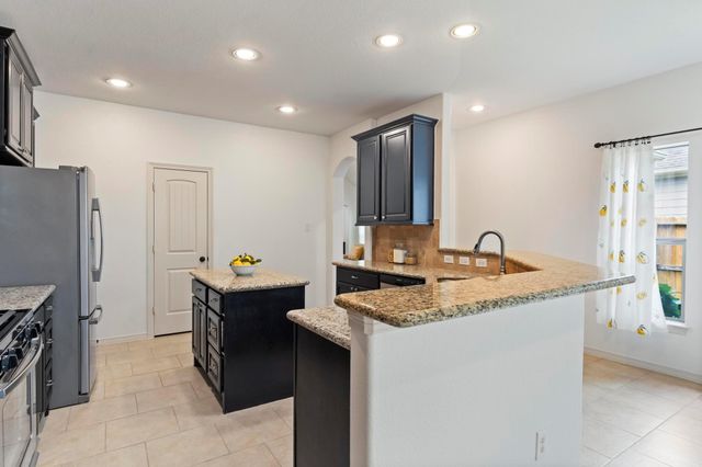 1766 Canyon Lake Creek Drive, Conroe, TX 77304