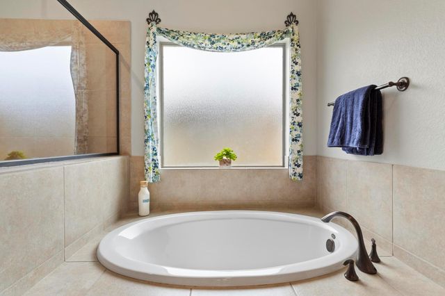 1766 Canyon Lake Creek Drive, Conroe, TX 77304
