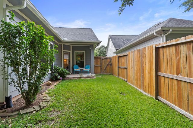 1766 Canyon Lake Creek Drive, Conroe, TX 77304