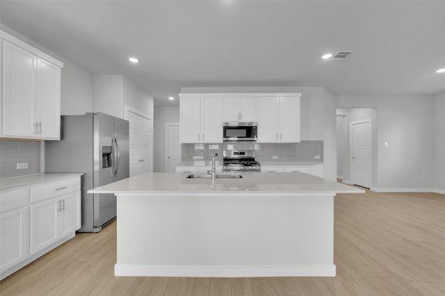 305 Millwood Road, Lavon, TX 75166