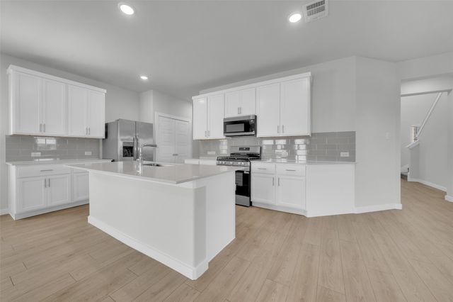 305 Millwood Road, Lavon, TX 75166