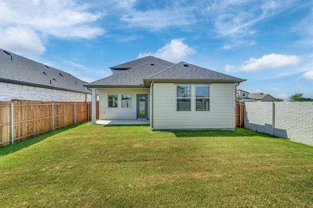 305 Millwood Road, Lavon, TX 75166
